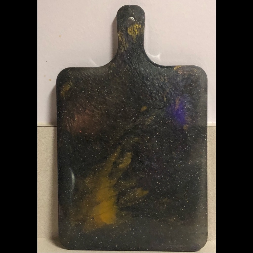 🪐Gorgeous handmade “Space & Beyond”Cutting board